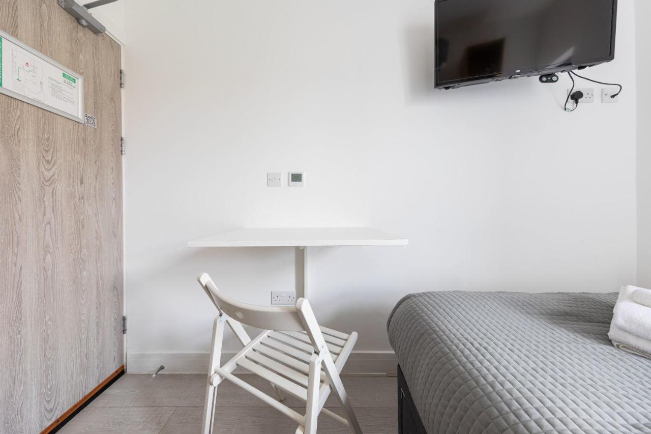 Functional Budget Stay With Wi-Fi And Laundry Facilities Near Tube Station London Eksteriør bilde